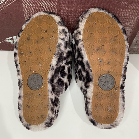 UGG fluffy platform slippers - Picture 10 of 11